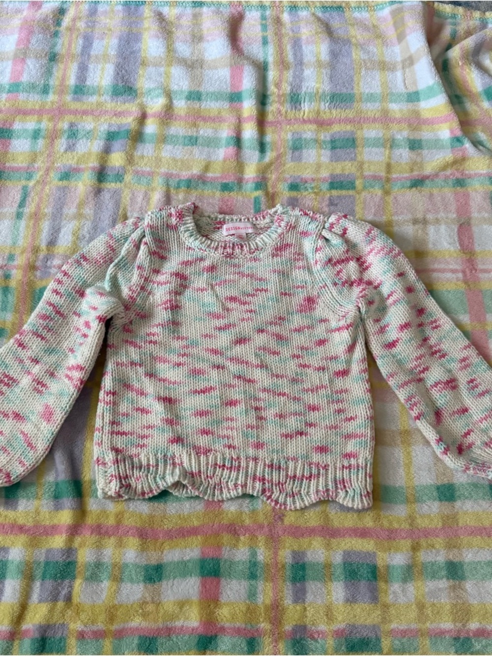 Design History Cream Knit Sweater with Pink Speckle